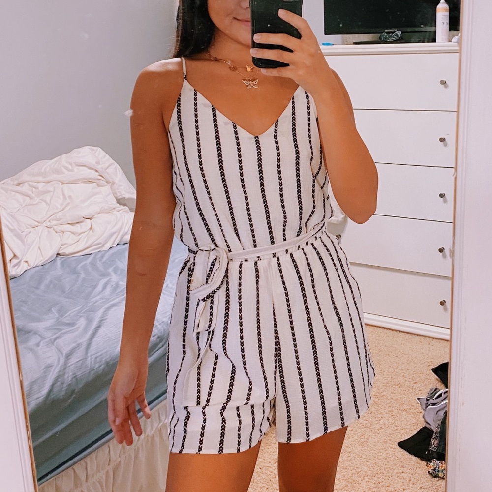 Cute Women’s Romper Gently Worn